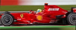 En Ferrari F1-bil kör på en bana. (AI text)