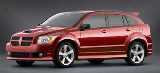 En röd Dodge Caliber SXT (AI text)