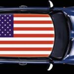 American flag-motivade bilfönsterklister (AI text)