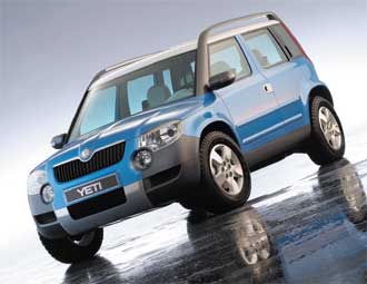 En blå SUV parkerad på en våt yta. (AI text)