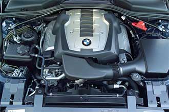 BMW X5 xDrive M5 (AI text)