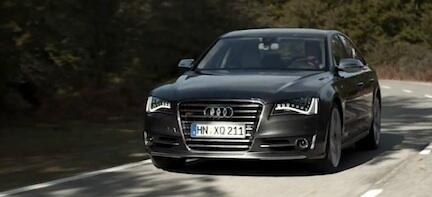 Audi Q7 (AI text)