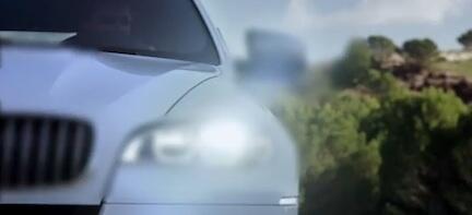 BMW X5 xDrive: En bil som kombinerar prestation, bekvämlighet och stil. (AI text)