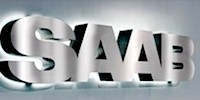 Saab-logotyp på en vägg (AI text)