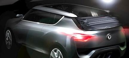 En bil i mörkret med en ljus tänd på. (AI text)