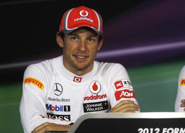 En presskonferens med Mercedes-Benz-teamet (AI text)