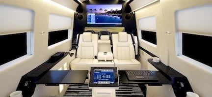 Interiören i Mercedes-Benz Sprinter (AI text)