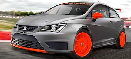 En Seat Leon RS3-racebil kör på en racerbana. (AI text)