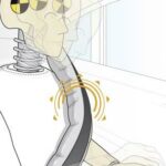 En man sitter i en bil bredvid ett skelett i säten. (AI text)