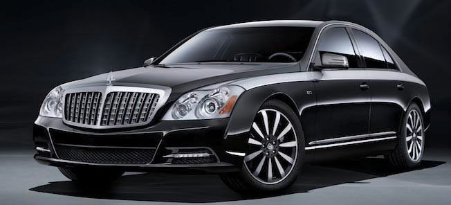 Mercedes-Benz S-class är en lyxig bilmodell från Mercedes-Benz. (AI text)