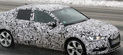 Audi A3 spårats medan den kör på en snöig väg. (AI text)