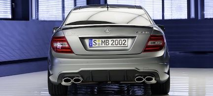 Mercedes-Benz S-class - bakre vy (AI text)