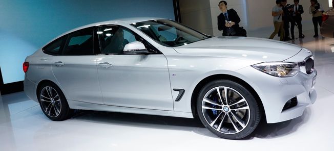 BMW X3 xDrive (AI text)