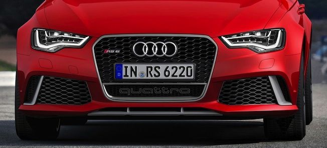 Audi RS Q3 (AI text)