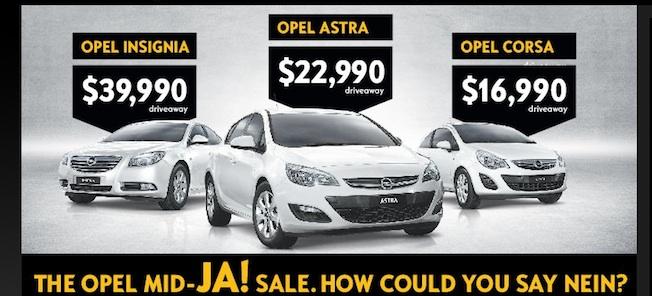 En bilställning erbjuder en försäljning på en bil. (AI text)