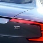 Volvo E90 är en ny bil som visas på bilutställningen. (AI text)
