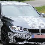 Ny BMW M5 spårad på gatan (AI text)