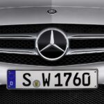 Mercedes-Benz A-klassets framgrill (AI text)