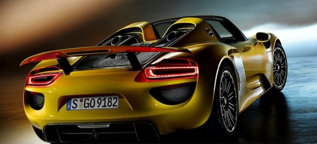 Den nya Porsche 918 Spyder (AI text)