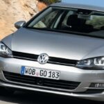 En Volkswagen Golf Mk5 (AI text)