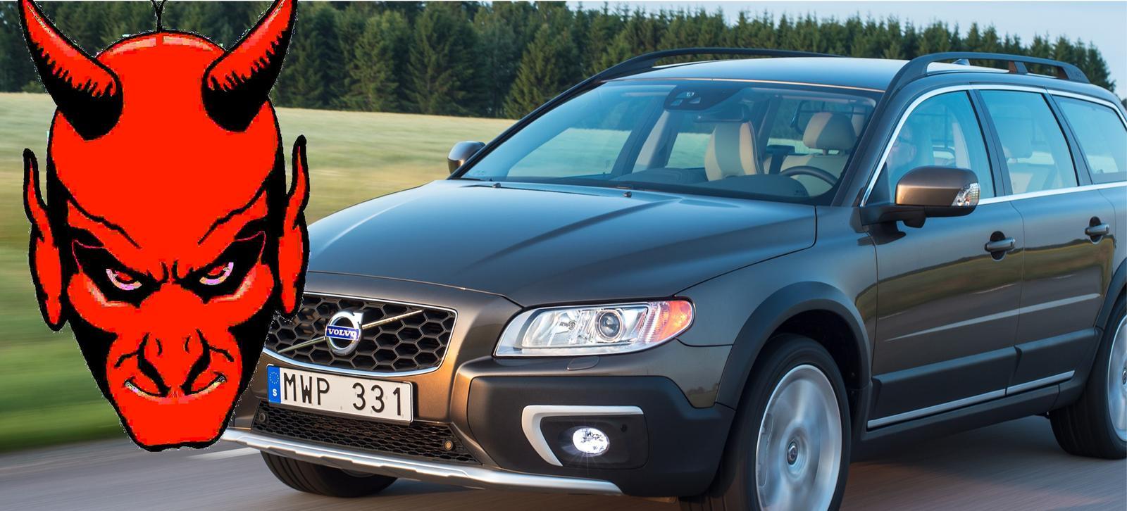 Volvo XC90 är en hybriddriven bil. (AI text)