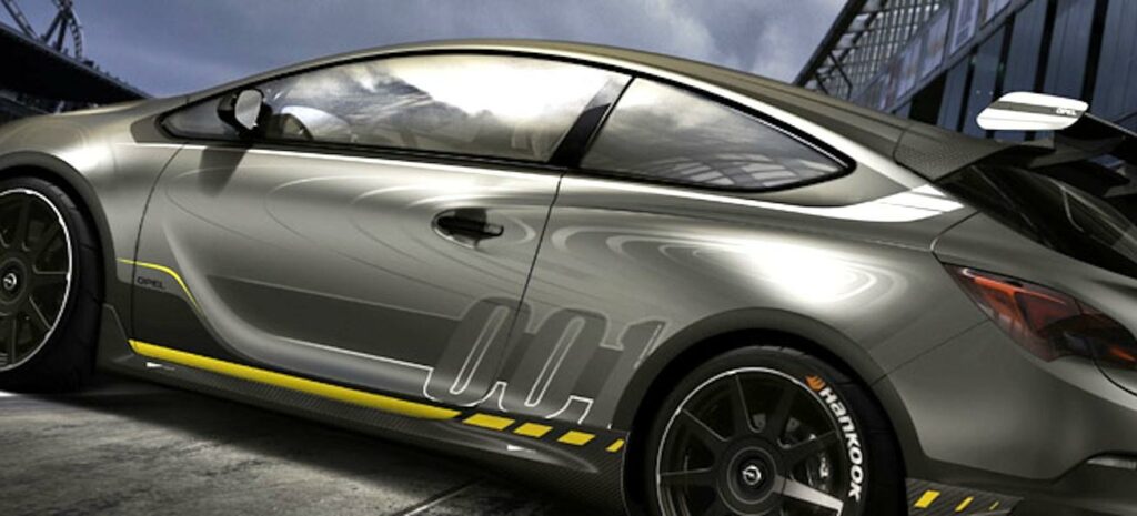 En silverfärgad Opel Astra GTI RS (AI text)