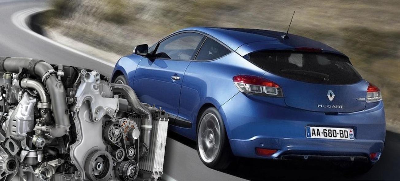 Renault Clio är en bil med en blå motor som kör nerför en väg. (AI text)