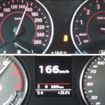 En BMW X5 M Sport tillsammans med en annan BMW X5 M Sport. (AI text)