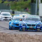 BMW M3-racingbil i loppet (AI text)