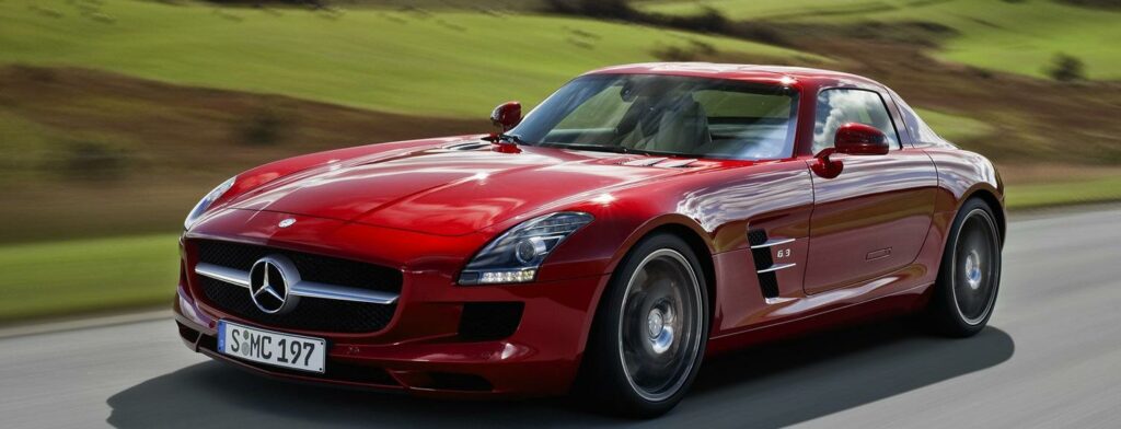 En svensk Mercedes SLS-förare fick betala nästan 200.000 kronor för en fortkörning i Schweiz. Nu kan bötesbeloppen höjas även i Storbritannien.