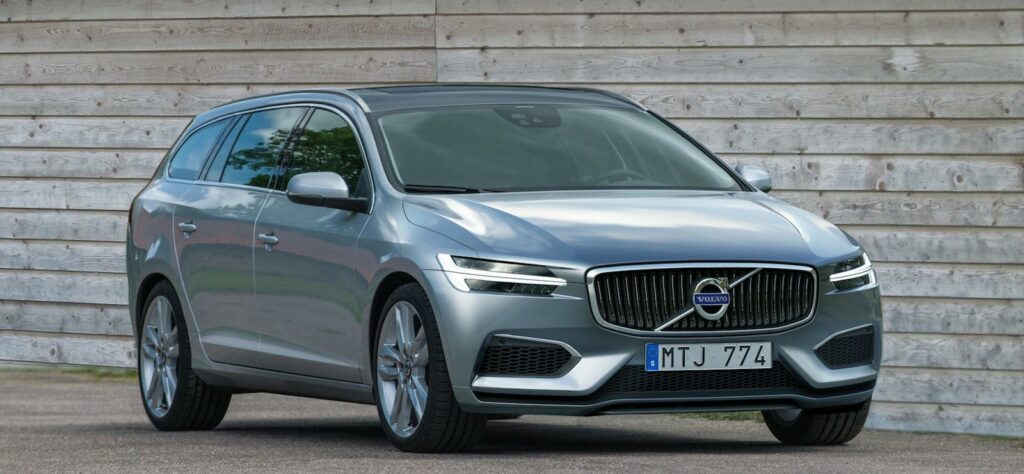 Så här tänker sig vår illustratör att nya V90 kommer se ut. Större, rymligare och lyxigare, och med mycket designinspiration från nya XC90. Illustration: Schulte Design