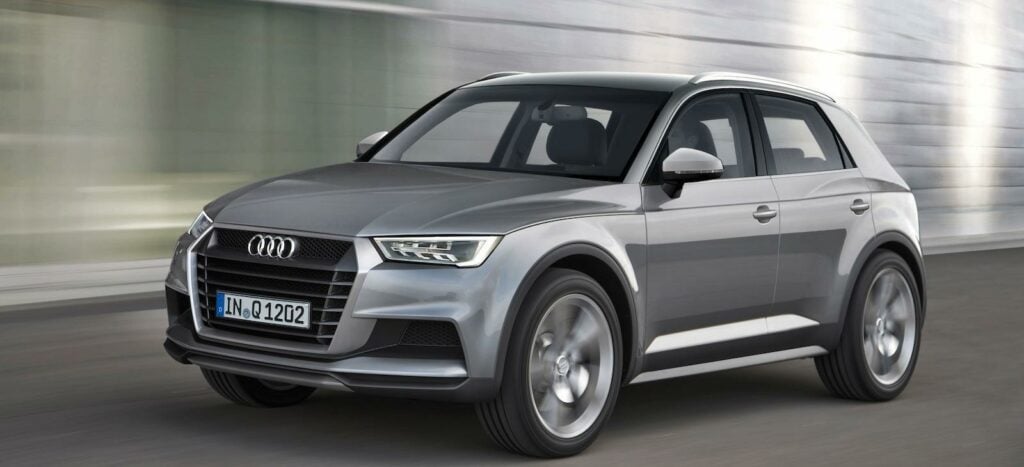 Audi Q1 blir ungefär fyra meter lång, 1,75 meter hög och 1,6 meter hög. Det är något mindre än Nissan Juke men betydligt högre än Audi A1. Illustration: Schulte Design