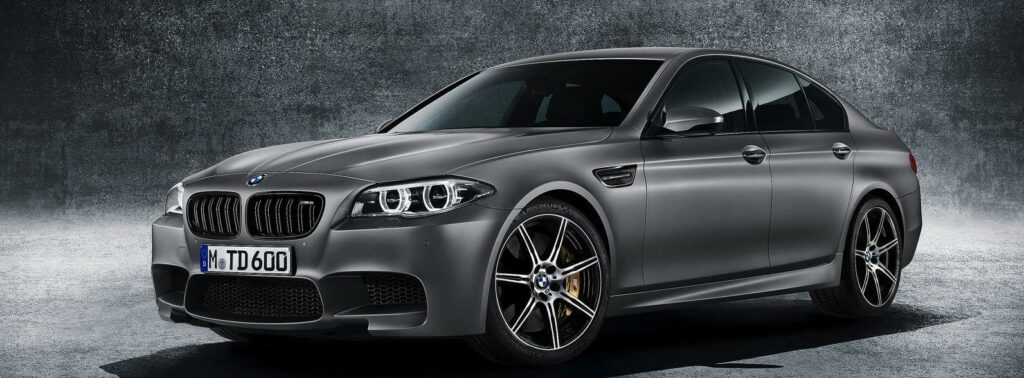 Har du verkligen koll på allt under skalet på exempelvis BMW M5? Nu har du chansen att ställa frågan du annars inte vågat ställa.