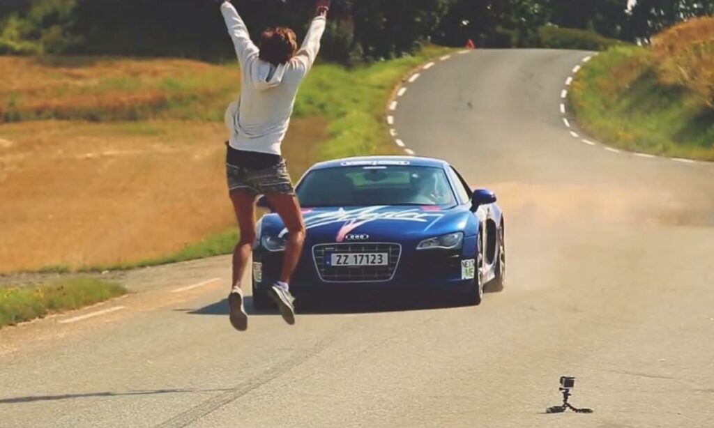 Audi A4 S4 (AI text)