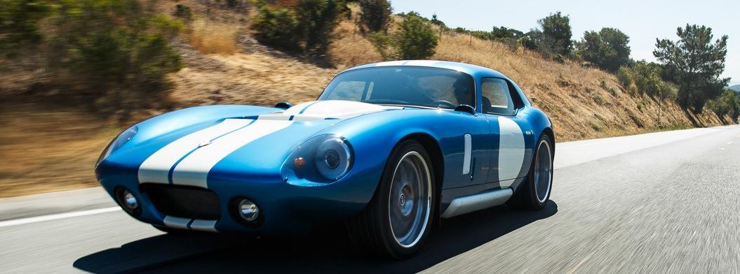 Renovo visade upp den eldrivna modellen på lyxbilsutställningen Pebble Beach Concours d'Elegance.