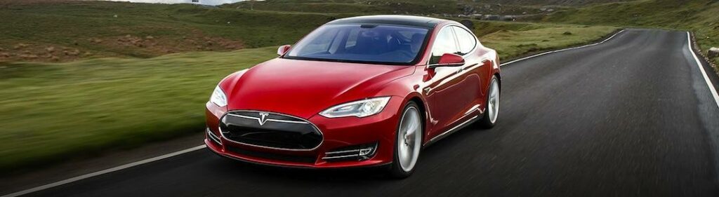 Att äga en Tesla Model S har blivit lite tryggare, i och med helgens besked från företagets grundare Elon Musk.