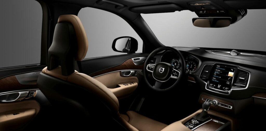 De allra första exemplaren av Volvo XC90 heter First Edition och kostar mer än trekvarts miljon kronor.