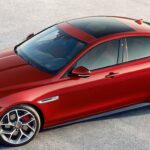 XE-modellen har det lägsta luftmotståndet någonsin för en Jaguar: 0,26. Vissa versioner får aktiv aerodynamik i fronten i form av små luckor för luftinsläpp, som öppnas och stängs automatiskt.
