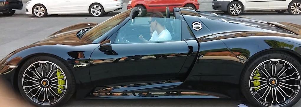 En av ägarna till Porsche 918 Spyder som eventuellt berörs av återkallelse är Zlatan Ibrahimović.