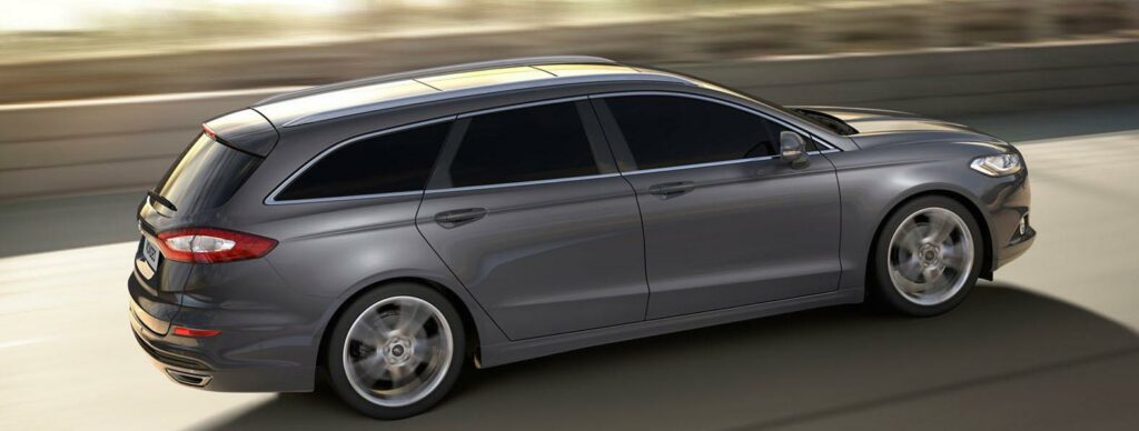 Kombikarossen lär bli förstahandsvalet för svenska Mondeoköpare, men tyvärr går inte kombimodellen att kombinera med hybriddrivlinan.