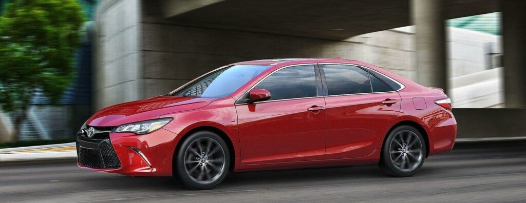 Toyota Camry ser vi inte många av i Sverige, men i USA är den extremt viktig. Toyota ökade sin försäljning på den amerikanska marknaden medan Volkswagen lyckades lyfta försäljningen i Kina.