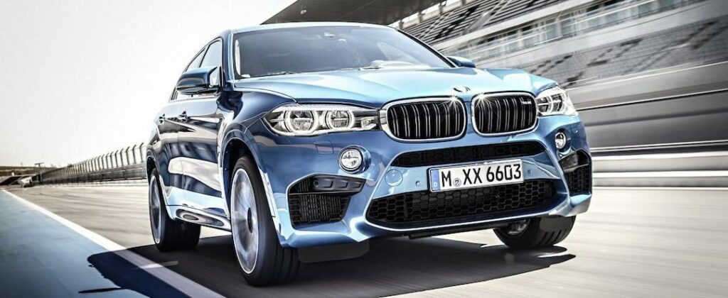 Lika snabb runt Nürburgring som gamla M3 Coupé? Nästan svårt att förstå, men BMW X6 M är brutalt snabb.