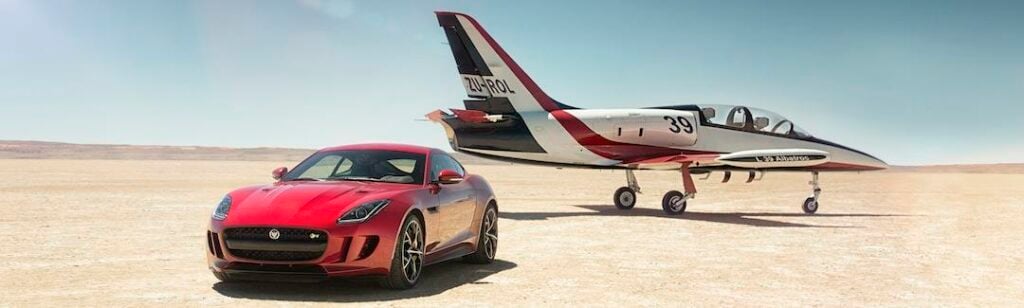 Jaguar släppte nyheten om AWD till F-Type i samband med ett radiotest ihop med World Land Speed Record Team.