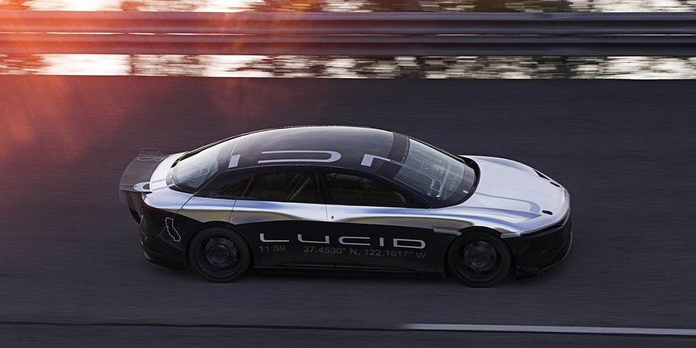 Lucid testar toppfarten på nya elbilen Air