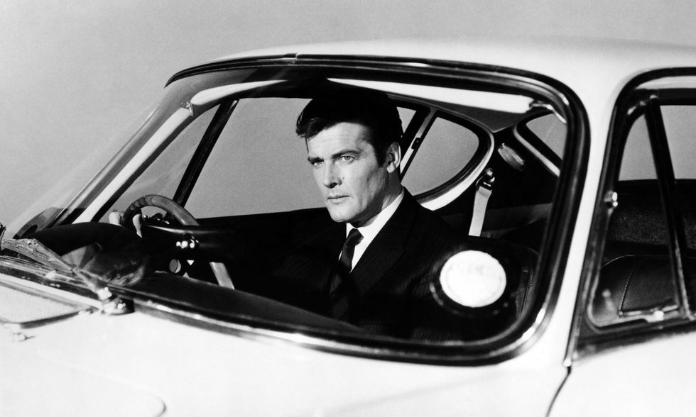 Volvos ”ambassadör” Roger Moore har avlidit