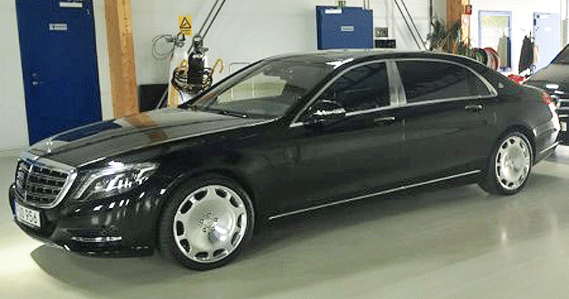 Extremt lyxig bil stulen – på Arbetargatan