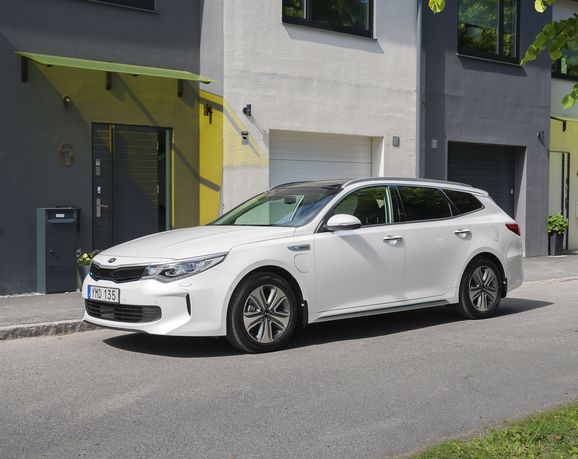 Svenskt pris för laddhybriden – rena sparbössan