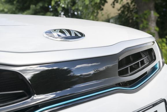 Svenskt pris för laddhybriden – rena sparbössan