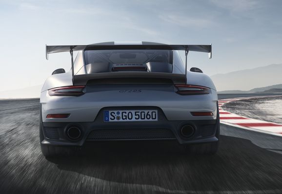 Porsche 911 GT2 RS får sladd i 230 km/h på Nürburgring