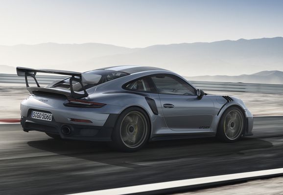 Porsche 911 GT2 RS får sladd i 230 km/h på Nürburgring